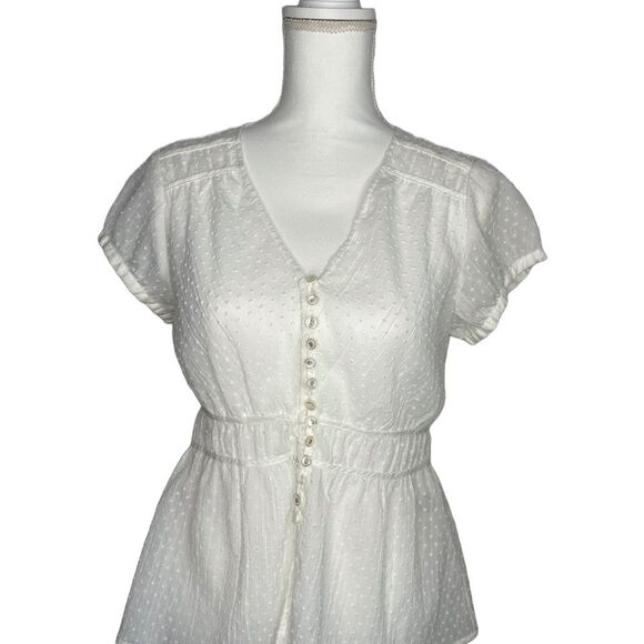 Josephine Chaus Tops - 🌞Josephine Chaus Women's White Sheer Romantic Button-Up Top Size 4